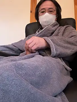 Snapshot of hiroshi-1964 chatting on 02.22.26 hiroshi-1964 online show from 02.22.26