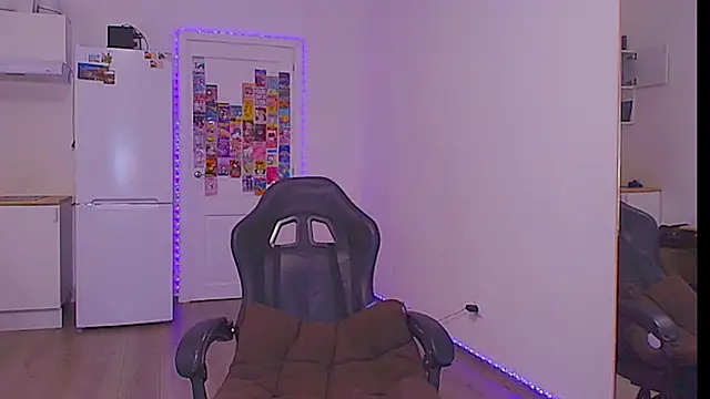 sailormoon666  online show from 02.06.26