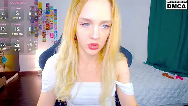 sailormoon666  online show from 07.31.26
