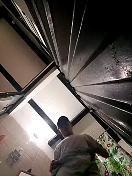 Snapshot of SlowHeat chatting on 01.12.26 SlowHeat online show from 01.12.26