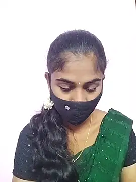 Snapshot of Tamil_Hot_RoyalQueen chatting on 04.22.26 Tamil Hot RoyalQueen online show from 04.22.26