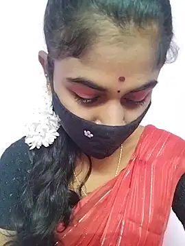Snapshot of Tamil_Hot_RoyalQueen chatting on 04.24.26 Tamil Hot RoyalQueen online show from 04.24.26