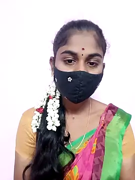 Snapshot of Tamil_Hot_RoyalQueen chatting on 04.27.26 Tamil Hot RoyalQueen online show from 04.27.26