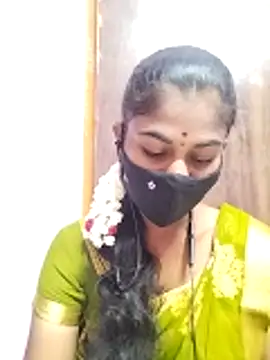 Snapshot of Tamil_Hot_RoyalQueen chatting on 04.28.26 Tamil Hot RoyalQueen online show from 04.28.26