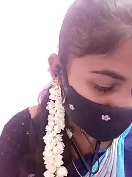 Snapshot of Tamil_Hot_RoyalQueen chatting on 05.05.26 Tamil Hot RoyalQueen online show from 05.05.26