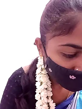 Snapshot of Tamil_Hot_RoyalQueen chatting on 05.06.26 Tamil Hot RoyalQueen online show from 05.06.26