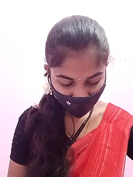 Snapshot of Tamil_Hot_RoyalQueen chatting on 05.16.26 Tamil Hot RoyalQueen online show from 05.16.26
