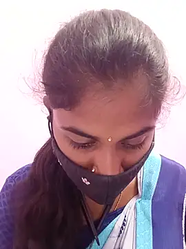 Snapshot of Tamil_Hot_RoyalQueen chatting on 05.19.26 Tamil Hot RoyalQueen online show from 05.19.26