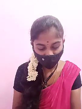Snapshot of Tamil_Hot_RoyalQueen chatting on 05.26.26 Tamil Hot RoyalQueen online show from 05.26.26
