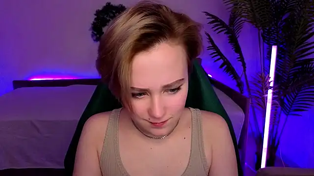 Snapshot of Ellie_Heavenly chatting on 01.13.26 Ellie Heavenly online show from 01.13.26