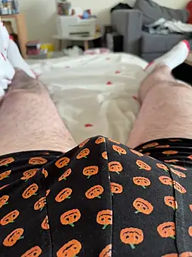 Snapshot of captainsunset chatting on 01.12.26 captainsunset online show from 01.12.26