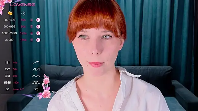 Snapshot of CatherineCummi chatting on 04.12.26 CatherineCummi online show from 04.12.26