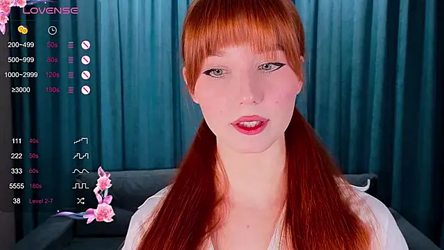 Snapshot of CatherineCummi chatting on 04.27.26 CatherineCummi online show from 04.27.26