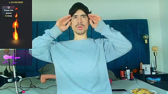 Ethan Briggs  online show from 04.04.26