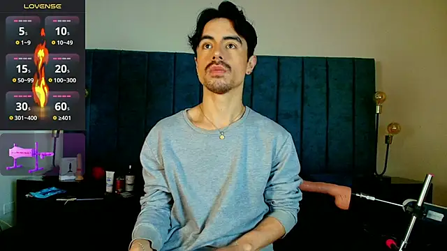 Ethan Briggs  online show from 04.07.26