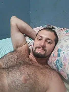 Snapshot of brunes44 chatting on 01.13.26 brunes44 online show from 01.13.26