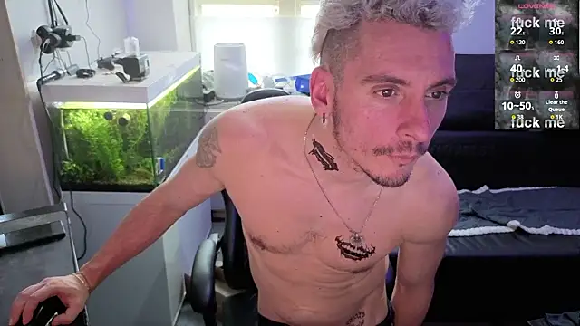 Rayzel White online show from 02.06.26