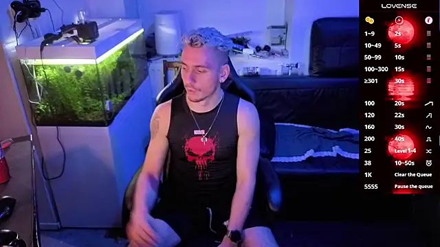 Rayzel White online show from 02.13.26