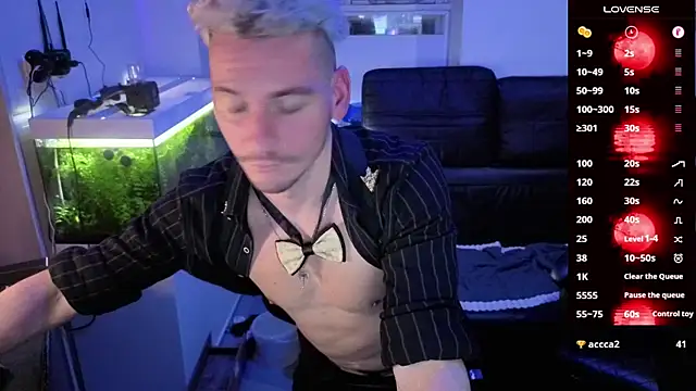 Rayzel White online show from 02.14.26