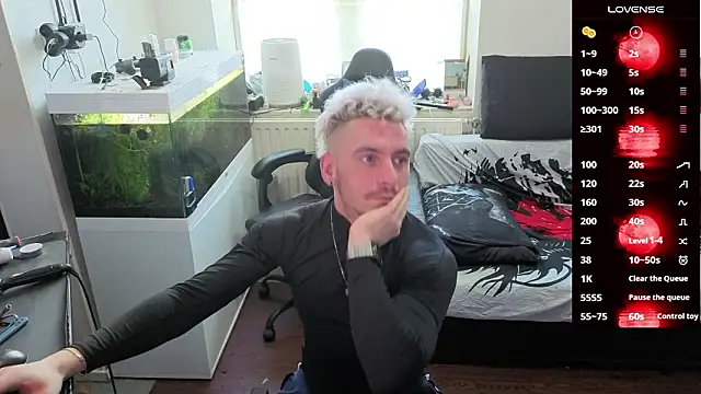 Rayzel White online show from 03.04.26