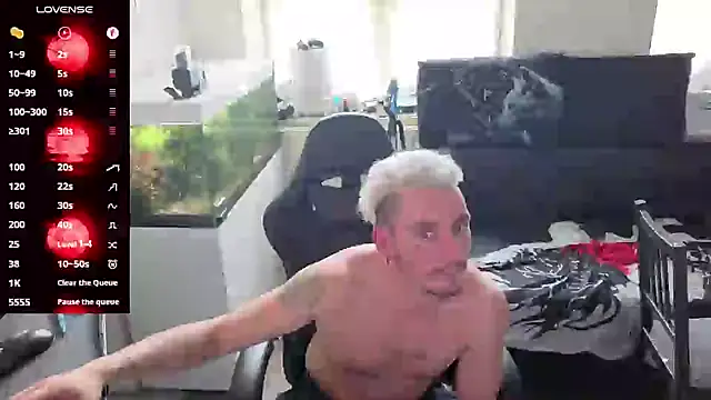Rayzel White online show from 05.03.26