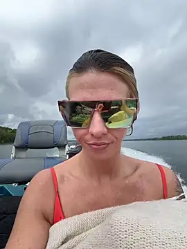 tastemecaroline online show from 04.13.26