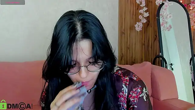 Leslie Wholsh online show from 03.15.26