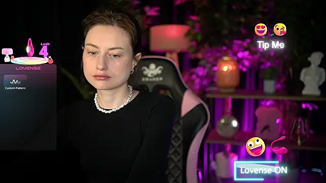 Snapshot of baby_luna_xo chatting on 02.11.26 baby luna xo online show from 02.11.26