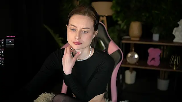 Snapshot of baby_luna_xo chatting on 02.20.26 baby luna xo online show from 02.20.26