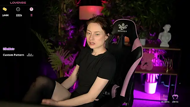 Snapshot of baby_luna_xo chatting on 02.27.26 baby luna xo online show from 02.27.26