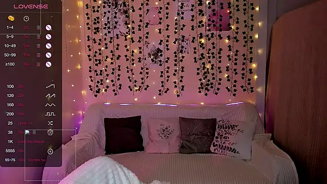 Snapshot of Lina_Blossom chatting on 01.15.26 Lina Blossom online show from 01.15.26