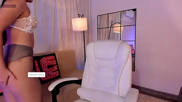 Snapshot of liaamoon_ chatting on 03.26.26 liaamoon online show from 03.26.26