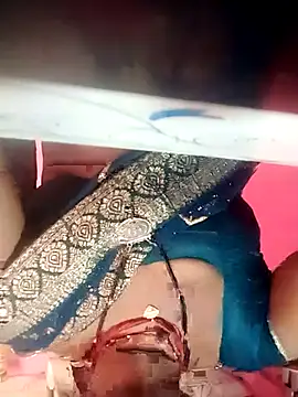 Snapshot of Roshni5050 chatting on 06.15.26 Roshni5050 online show from 06.15.26