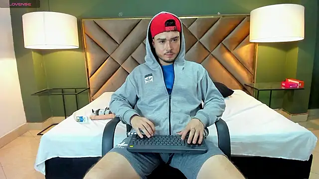 Salvattore Muller online show from 03.23.26