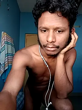 Snapshot of stylee_satheesh chatting on 02.08.26 stylee satheesh online show from 02.08.26