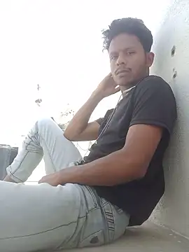 Snapshot of stylee_satheesh chatting on 05.16.26 stylee satheesh online show from 05.16.26