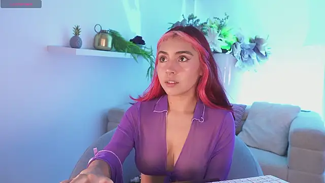 Dakota velvet  online show from 01.18.26