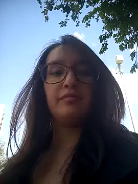 Snapshot of Karla-giraldo_1 chatting on 02.26.26 Karla-giraldo 1 online show from 02.26.26