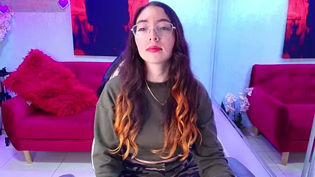 Snapshot of Veronica_miiller chatting on 02.26.26 Veronica miiller online show from 02.26.26