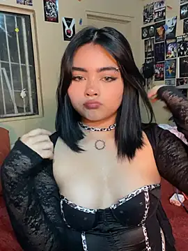 Snapshot of pinkybombon chatting on 01.19.26 pinkybombon online show from 01.19.26