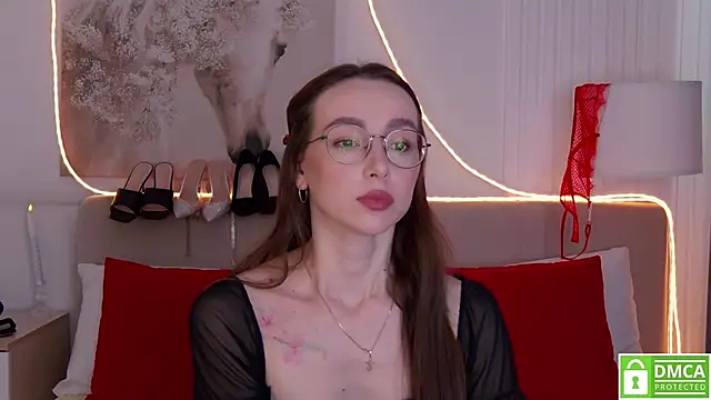 Snapshot of Emily_Simon chatting on 02.27.26 Emily Simon online show from 02.27.26