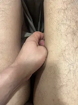 Snapshot of luvis69couple chatting on 05.11.26 luvis69couple online show from 05.11.26