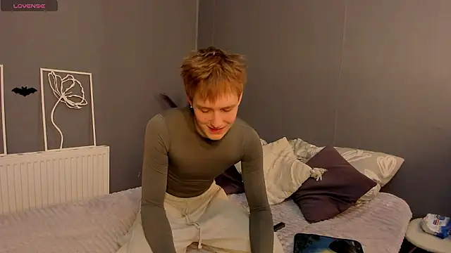 Snapshot of Kai_Milller chatting on 03.20.26 Kai Milller online show from 03.20.26