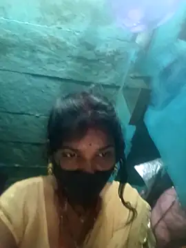 Snapshot of priyasharma899 chatting on 02.15.26 priyasharma899 online show from 02.15.26