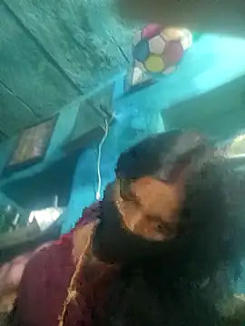 Snapshot of priyasharma899 chatting on 03.10.26 priyasharma899 online show from 03.10.26