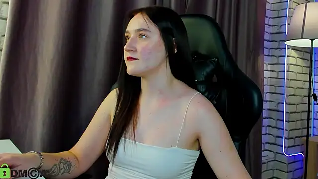 LexiVale online show from 02.10.26