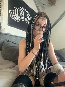 Snapshot of demonLamia chatting on 06.15.26 demonLamia online show from 06.15.26