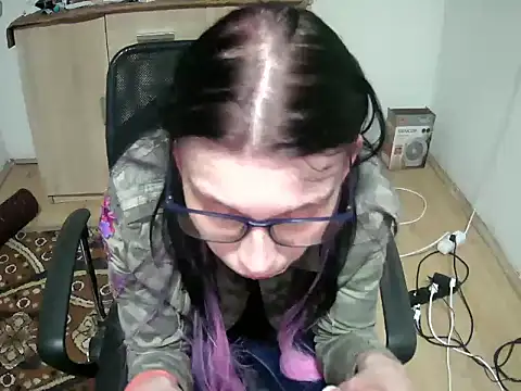 Snapshot of Lexagrimes chatting on 02.04.26 Lexagrimes online show from 02.04.26