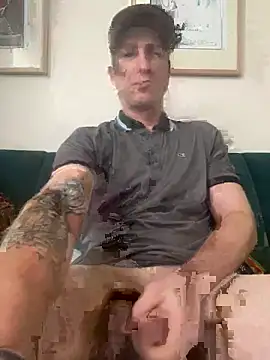 Snapshot of Pussyeating2025@xh chatting on 06.15.26 Pussyeating2025xh online show from 06.15.26