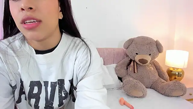  Caamilaa  online show from 01.15.26